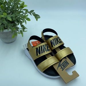 Nike Tanjun Sandals